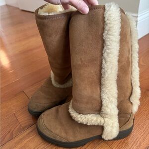 UGG Sunburst Tall Boots in Chestnut
